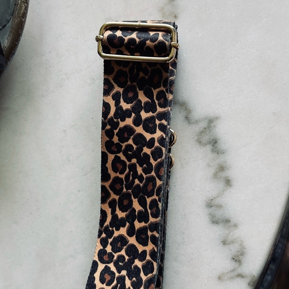 Adjustable Crossbody Strap - Picture 2 of 4